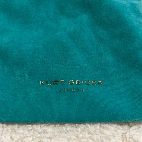 ❤️ Kurt Geiger Travel Jewelry Storage Dust Bag NWOT - Picture 2 of 5